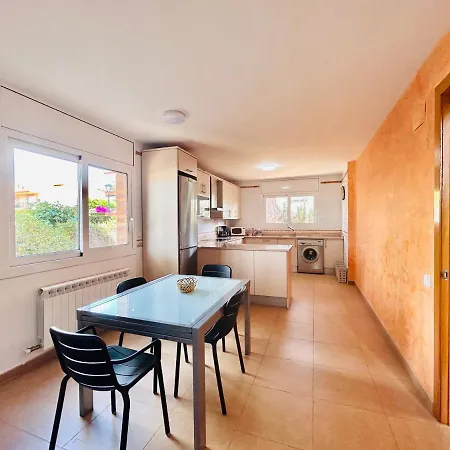 Casa Solsones La Mora טראגונה